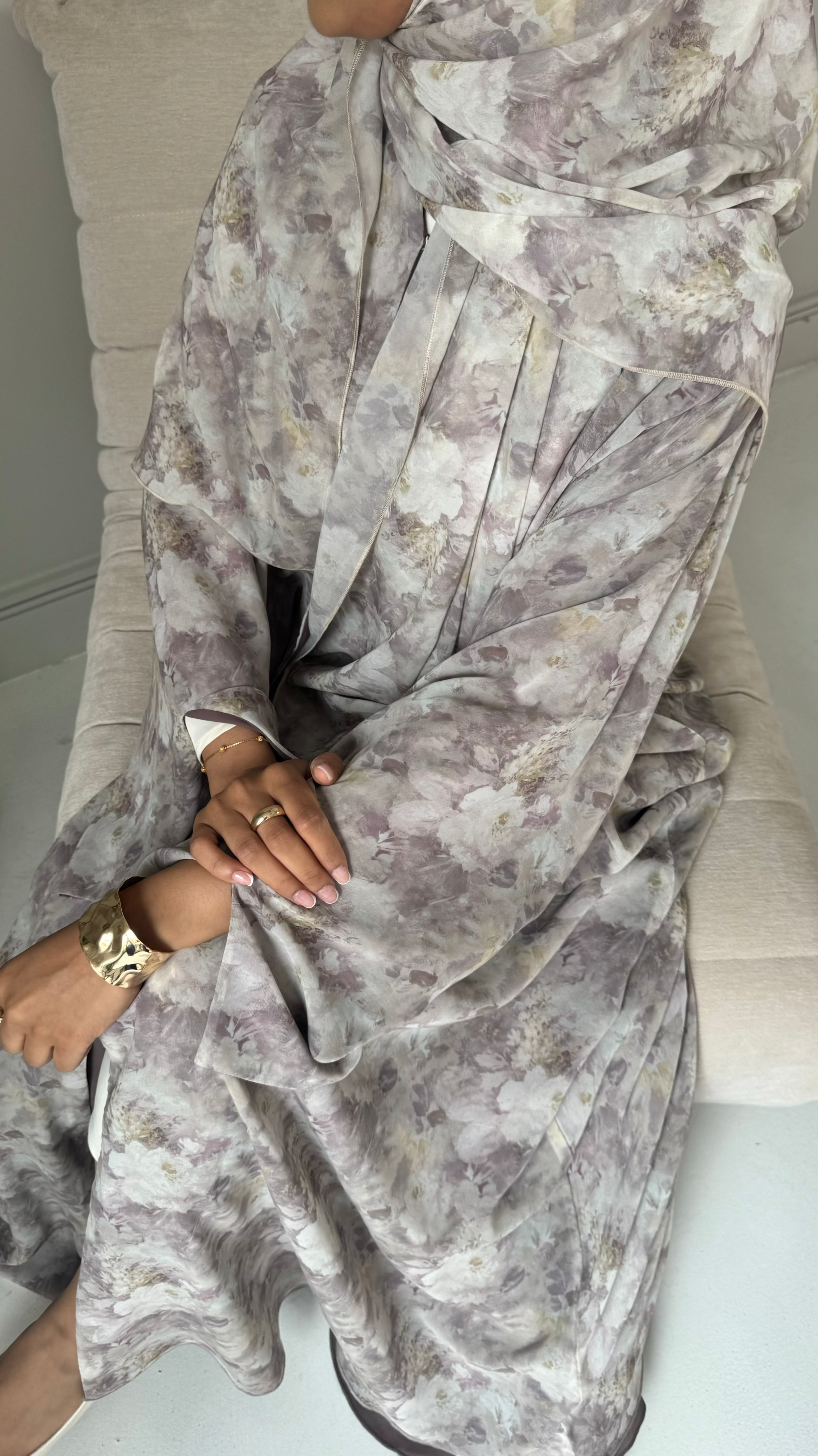 Soleil - Lavender Summer Abaya – Flowy Chiffon with Floral Print & Matching Hijab