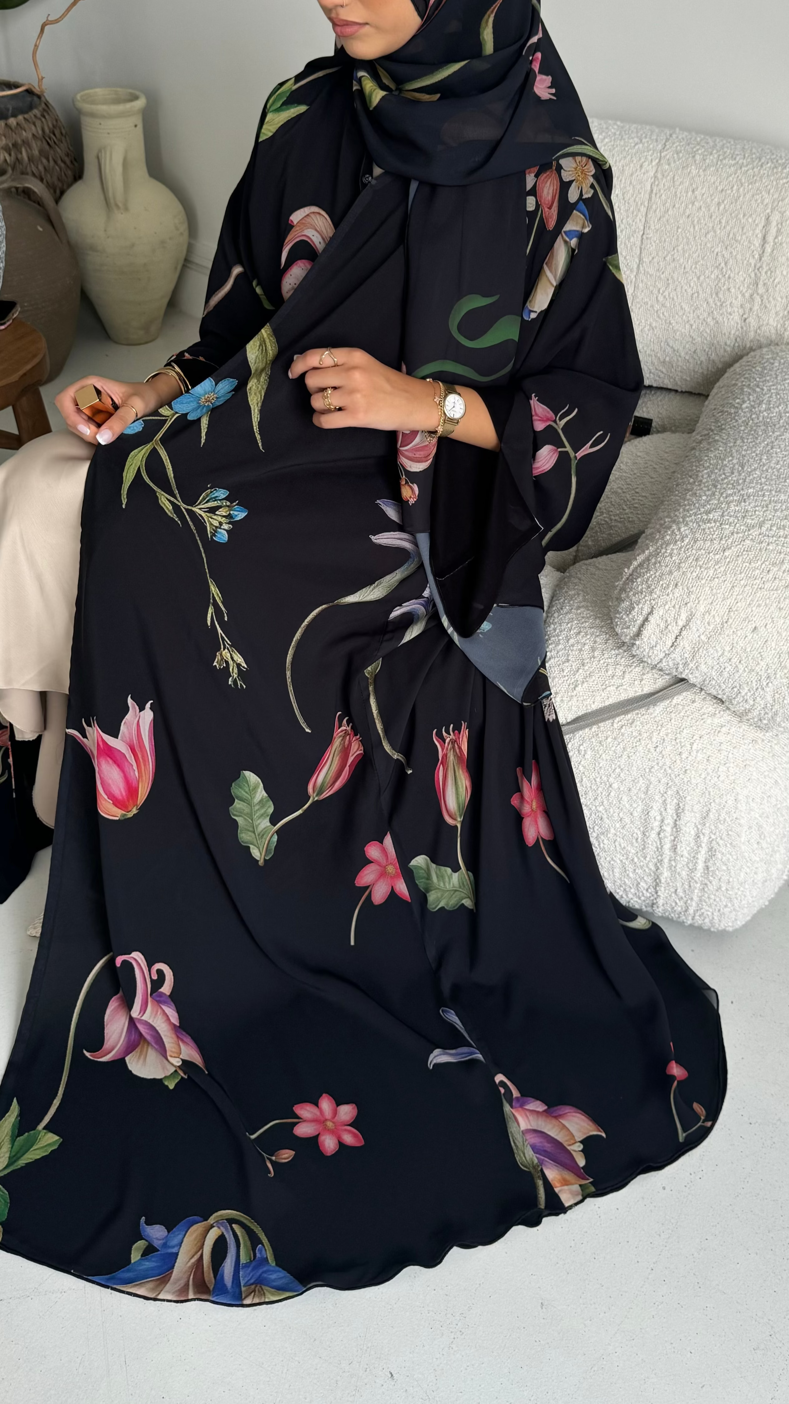 Blooming Noir – Black Floral Chiffon Abaya with Matching Hijab Elegant Lightweight Modest Dress