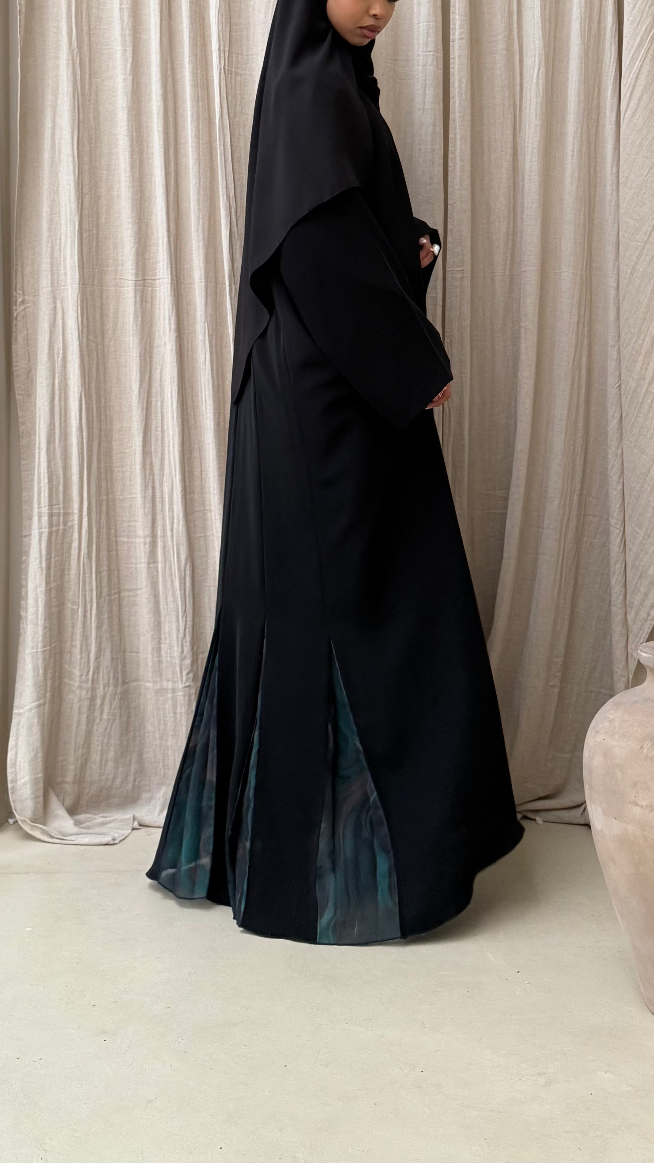 Watercolour Pleat Abaya - Matching hijab