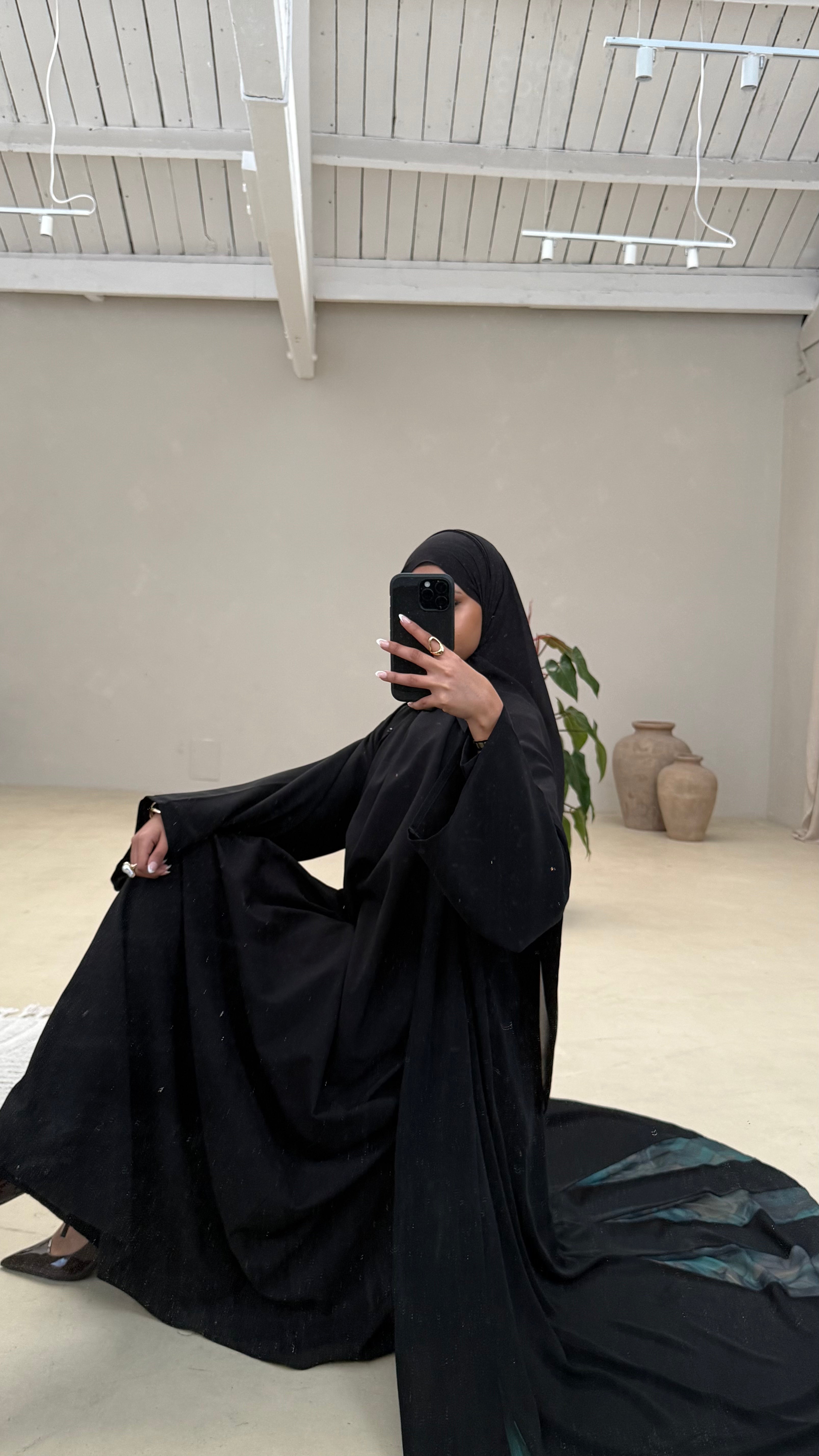 Watercolour Pleat Abaya - Matching hijab